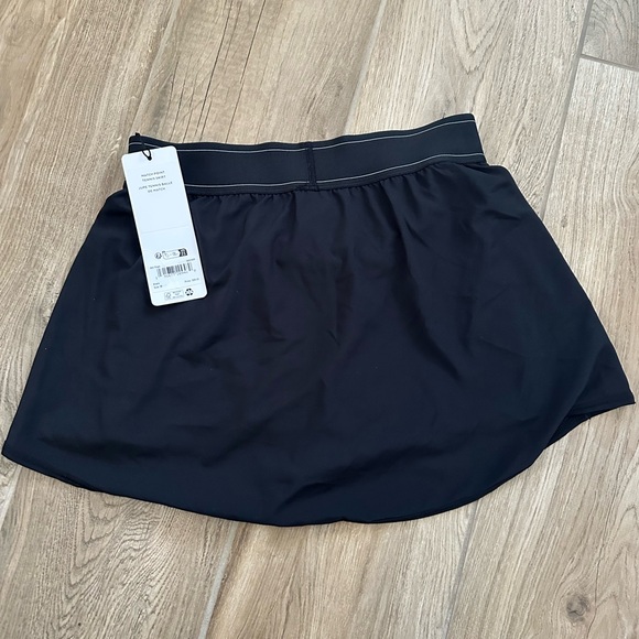 ALO Yoga Black Match Point Tennis Skirt - Picture 3 of 3